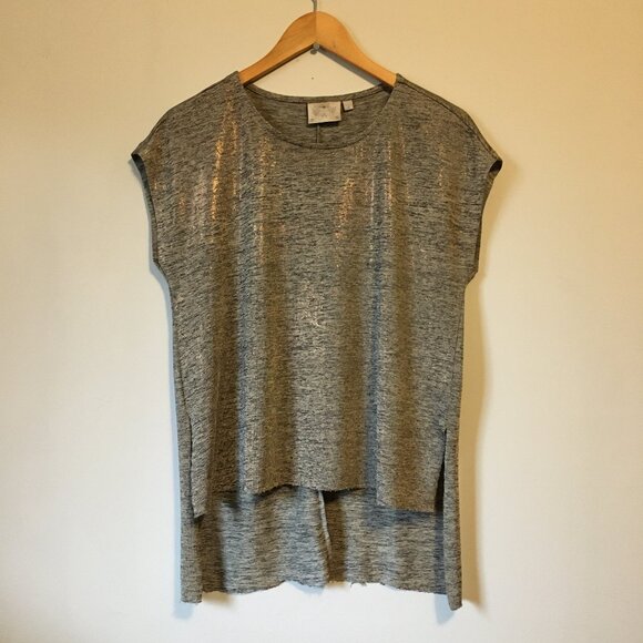 Dantelle Shimmery Knit Turkish High Low Top - Picture 1 of 15